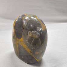 Load image into Gallery viewer, Bumblebee Jasper