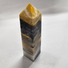 Load image into Gallery viewer, Bumblebee Jasper
