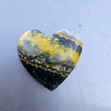 Load image into Gallery viewer, Bumblebee Jasper
