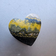 Load image into Gallery viewer, Bumblebee Jasper
