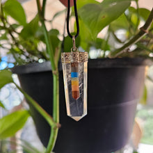 Load image into Gallery viewer, Quartz w/ Chakra

